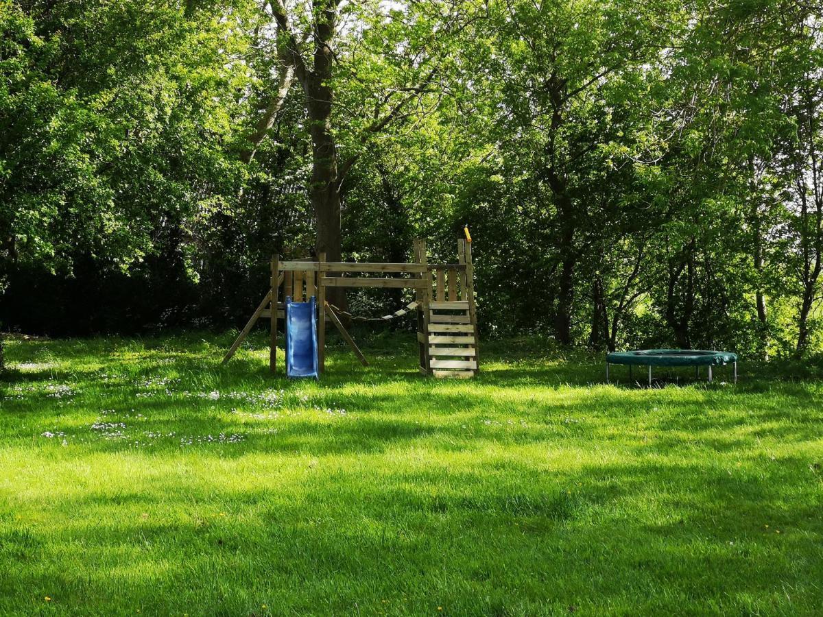 Landhaus Kaisershof - Ferienwohnungen Auf Dem Land Schillig Zewnętrze zdjęcie